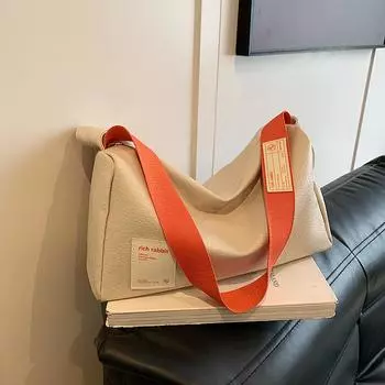 Casual shoulder bag toast bag new summer pillow crossbody small square bag women s fashion trend чёрный