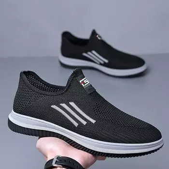 Casual sports shoes 2025 new men s mesh fly-woven one-pedal flat-soled lazy shoes workers running shoes 39