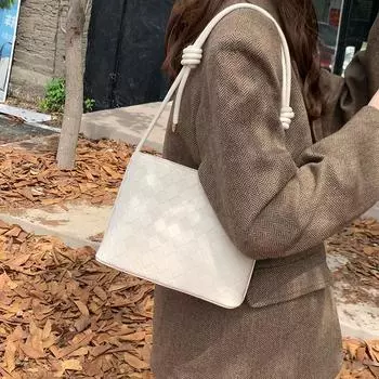Casual Trendy Bag New Style Bucket Bag Women s Crossbody Bag Versatile Ins Style Texture Commuting Shoulder Bag