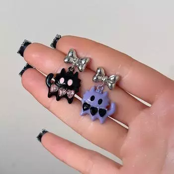 Cat Pendant Black Cat Chain With Bow Vintage Black Kitten Earrings Asymmetrical Necklace Cool Girl black-stud earring