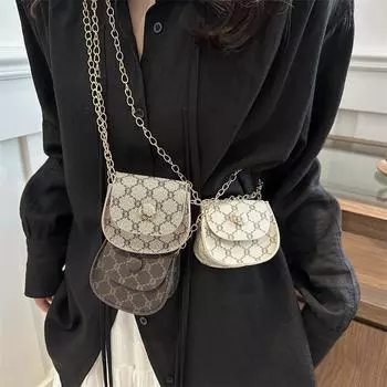 Цепочка персонализированная помада маленькая женская сумка 2024 весна новая корейская версия простая сумка-мессенджер модная иностранная сумка через плечо