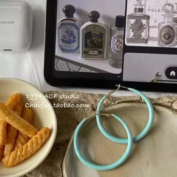 Chai Fu Studio/R382 Ins Style Dopamine Drip Glazed Simple Bracelet Stud Earrings Hong Kong Style Retro Fresh Vacation Earrings Pair of Large light green