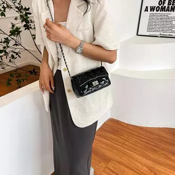 Chain bag women s 2024 new summer texture fashion commuter bag personalized small square bag single shoulder French messenger bag чёрный