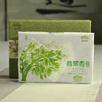 Чай Fei Cui Xiang Haiwan Old Comrade Bulang Old Tree Puer Raw Brick 250г
