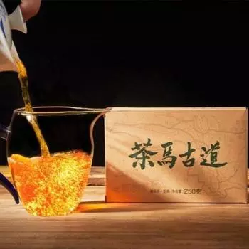 Чай Юньнань Пуэр Мэнхай 250г Сырой чай Кирпич с цветочно-фруктовым ароматом 250G