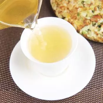 Чай пуэр из Юньнани, цветок пуэра, древние деревья, снежные горы Линьцан, сырой чай 357 г