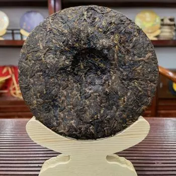 Чай пуэр под названием Шаньтоуский родниковый чай из древнего дерева, ферментированный выдержанный чай, прессованный вручную, 357 г, выдержанный чай из Юньнаньского пуэра, семь семян 357g