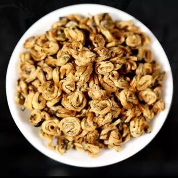 Чай Yunnan Balck Fengqing DianHong Huang Jin Luo Golden Dianhong листовой 250г