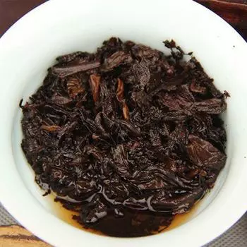 Чай Yunnan Jia Word Mini Tuocha производства Old Puer Shu Puer 2003 г., 100 г 100g