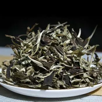 Чай Yunnan Jing Gu Puer Moonlight White Buds Pu er Puer листовой сырой 100г 100g