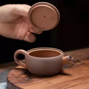 Чайник из грубой необработанной глины, чайный сервиз ручной работы, одиночный чайник, маленький чайник объемом 120 куб. см.