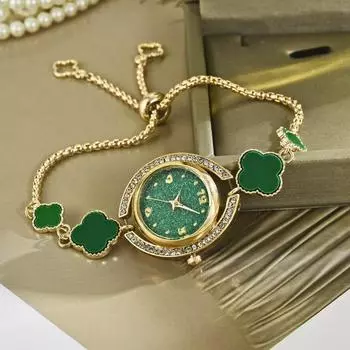 Часы-браслет с ленивым тяговым усилием и бриллиантовым покрытием в виде четырехлистного клевера белый