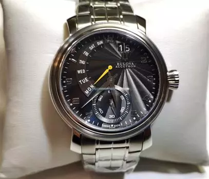 Часы Bulova Accutron Amerigo Automatic Swiss Made 63C103 чёрный