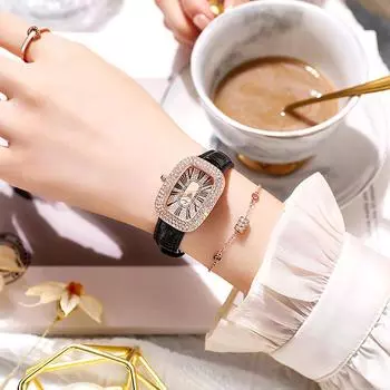 Часы Gypsy Watch Женские бриллиантовые британские голубиные яйца с поясом Маленькие зеленые часы