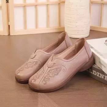 Cheap embroidered flats woman new flat shoes butterflies ladies V cut driving loafers mom ballet flats women s retro moccasin 35 коричневый