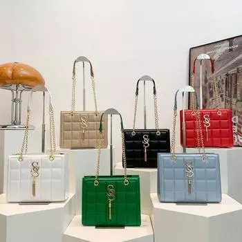 Checkered Indentation Texture Bag New Trendy and Fashionable Casual One-shoulder Crossbody Bag Fashionable Simple Chain Small Square Bag