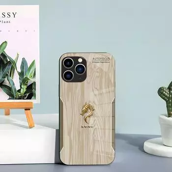 Чехол Dragon Year Good Luck для Apple 15, 14 Plus, 13/12, 11 Pro Max с защитным стеклом и текстурой дерева. iPhone 15 Promax