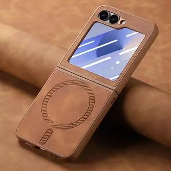 Чехол Magsafe для Samsung Galaxy Z Flip 6 5 4 Матовый кожаный чехол для телефона Samsung Z Flip4 Flip5 Flip6 Защитные чехлы с защитой экрана Galaxy Z Flip 6 коричневый