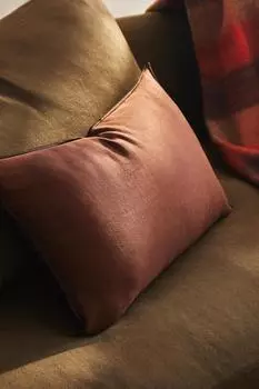 ЧЕХОЛ НА ПОДУШКУ С ОВЕРЛОКОМ