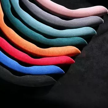 Чехол на руль из замши для Geely All Models Geometry C Atlas Coolray Emgrand EC7 Tugella Car Accessories