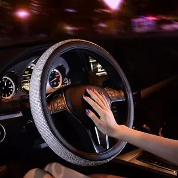 Чехол на руль с противоскользящим покрытием, легко устанавливается, устойчив к царапинам, удобный, износостойкий, защитный, со стразами 38cm белый