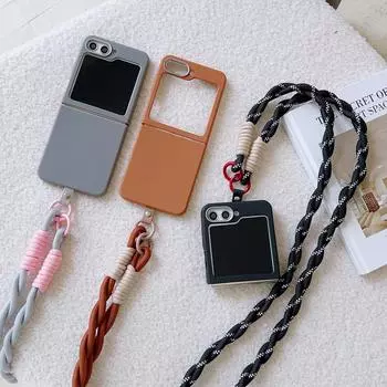 Чехол-ремешок через плечо с текстурой кожи для Samsung Z Flip6 Flip5 Flip4 Flip3 2 шт., складной, ударопрочный, мягкий, из ТПУ, тонкий, с защитой объектива, рамкой Samsung Z Flip6 белый