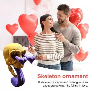 Череп в влюбленном украшении Влюбленные никогда не умирают Статуэтка черепа из смолы Фигурка черепа для подарка на День святого Валентина Жуткий домашний декор