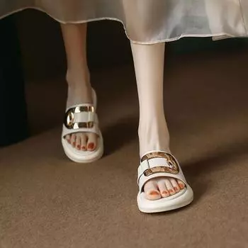 Черная домашняя обувь для женщин 2024 года, женские тапочки, домашние сандалии на низком каблуке, летние белые туфли для дома, нескользящие сандалии 35