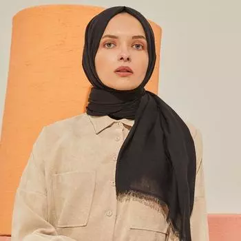 Черная хлопковая шаль в полоску Miray