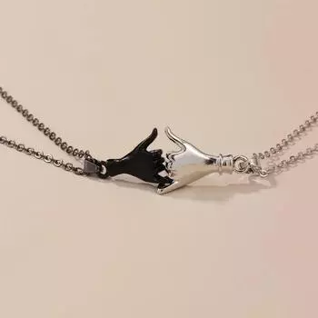 Черно-белое металлическое ожерелье для пары с жестами, персонализированная мужская и женская подвеска из двух частей