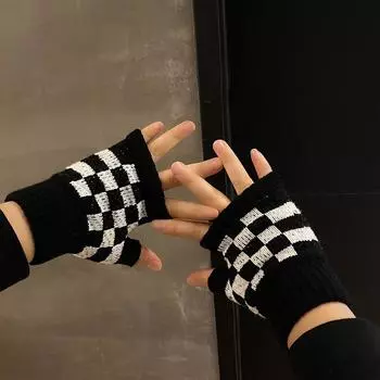 Черно-белые клетчатые перчатки с полупальцами для женских пар, вязаные на зиму, для студентов, пишущих и катающихся на лошадях, чтобы согреться, для полупечати one size fits all
