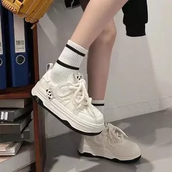 Черно-белые женские весенне-осенние универсальные спортивные нишевые повседневные кроссовки на платформе, увеличивающие рост 35 белый