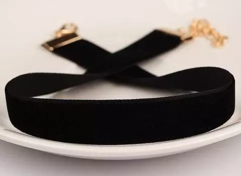 Черное бархатное колье TU прозрачный