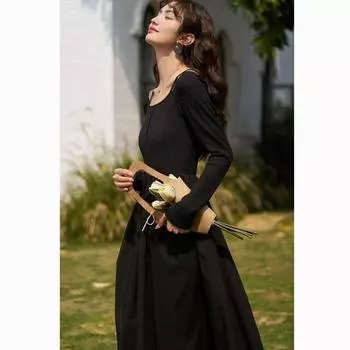 Черное платье Mishow для женщин, элегантное, весенне-летнее, в корейском стиле, длинное, повседневное, с открытыми плечами, короткая женская одежда трапециевидной формы MXC14L1277 S чёрный