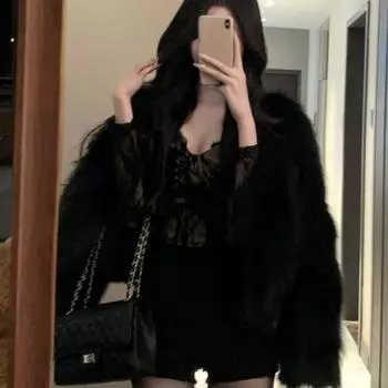 Черное пушистое пальто модное чувство меха молодая знаменитость темперамент меховое интегрированное пальто женщины осень и зима S