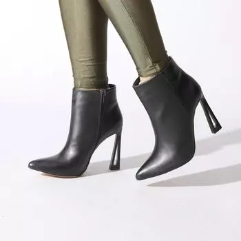 Черные кожаные женские ботинки