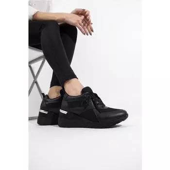 Черные кроссовки на танкетке с сеткой на шнуровке - Pily