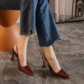 Черные профессиональные темпераментные неглубокие одинарные туфли женские ранняя весна 2025 новые лакированные повседневные тонкие каблуки сексуальные высокие каблуки женские 35 бордовый