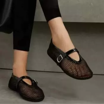 Черные сандалии, женские сеточки на плоской подошве, летняя модная неглубокая обувь, пляжное платье, дизайнерская трендовая обувь, женская обувь для прогулок на открытом воздухе 35 чёрный