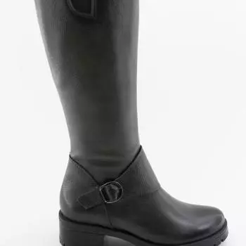 Черные сапоги в женском стиле