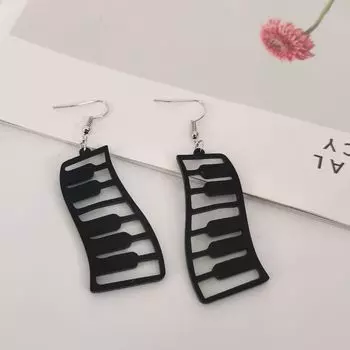 Черные серьги-гвоздики для модных леди чёрный