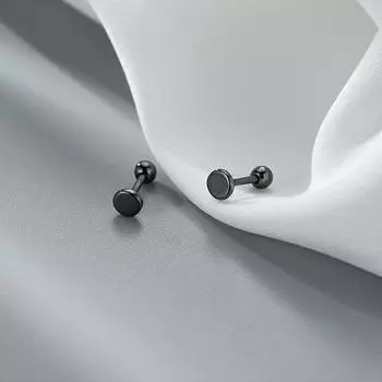 Черные серьги. Новый нишевый дизайн и индивидуальность