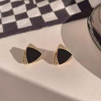 Черные треугольные серьги-гвоздики с кристаллами, маленькие массивные геометрические мини-серьги для девочек, корейские новые модные украшения для ушей как