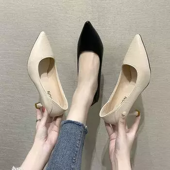 Черные туфли на высоком каблуке женские туфли на низком каблуке весна и осень 2025 года новые универсальные профессиональные туфли телесного цвета на тонком каблуке с острым носком 34
