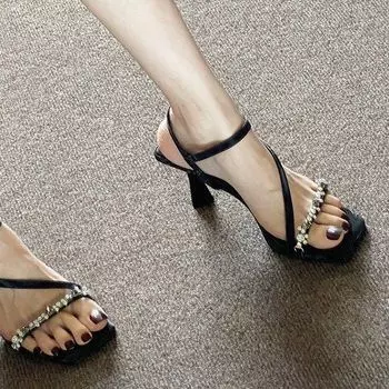 Черные универсальные женские туфли на высоком каблуке, женские летние римские светские туфли с юбкой, женские босоножки со стразами 34 чёрный