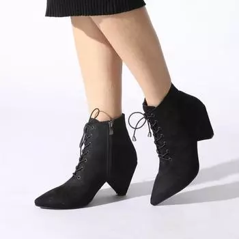 Черные замшевые женские ботинки и ботильоны