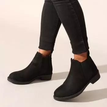Черные замшевые женские ботинки и ботильоны