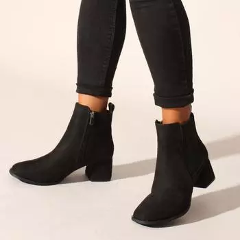 Черные замшевые женские ботинки и ботильоны