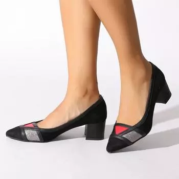 Черные женские классические туфли на каблуке