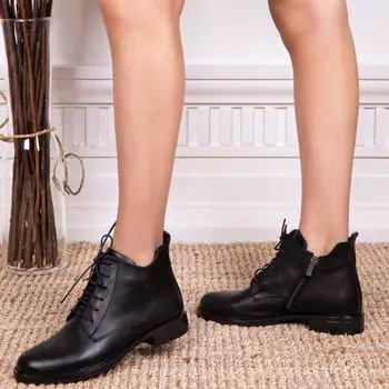 Черные женские кожаные сапоги из натуральной кожи